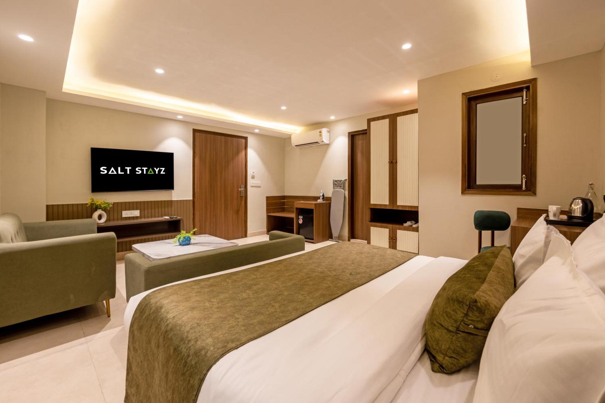 Hotel Saltstayz Premier - Paschim Vihar